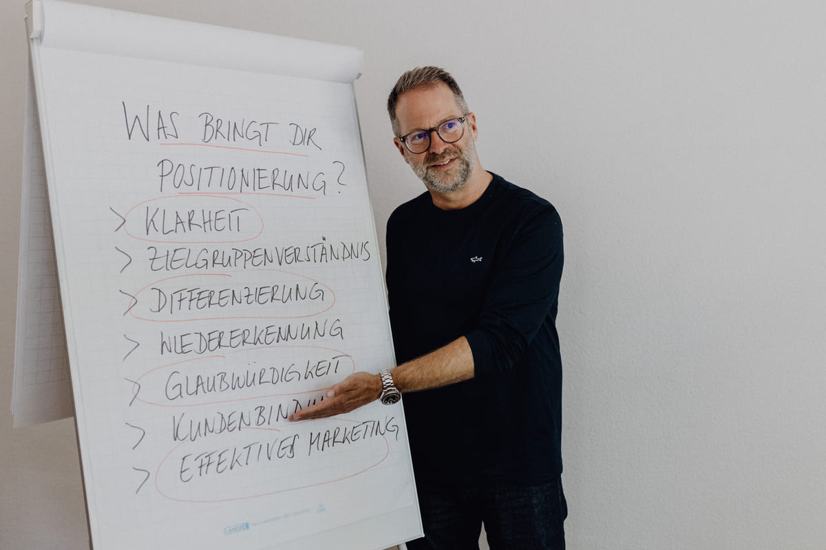 Christoph Fogel am Flipchart